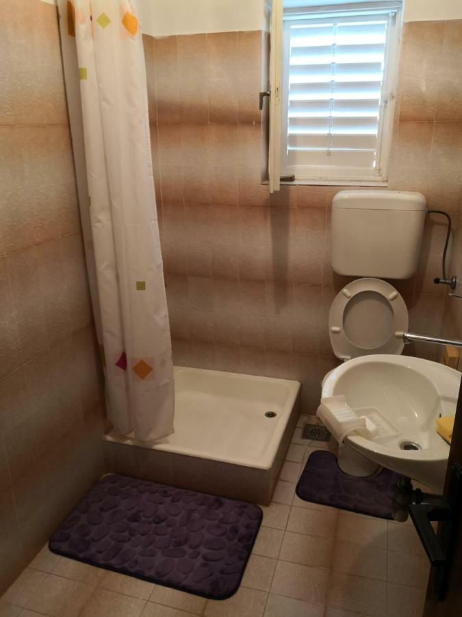 Ferienwohnung Apartman Juraga Murter Exterior foto